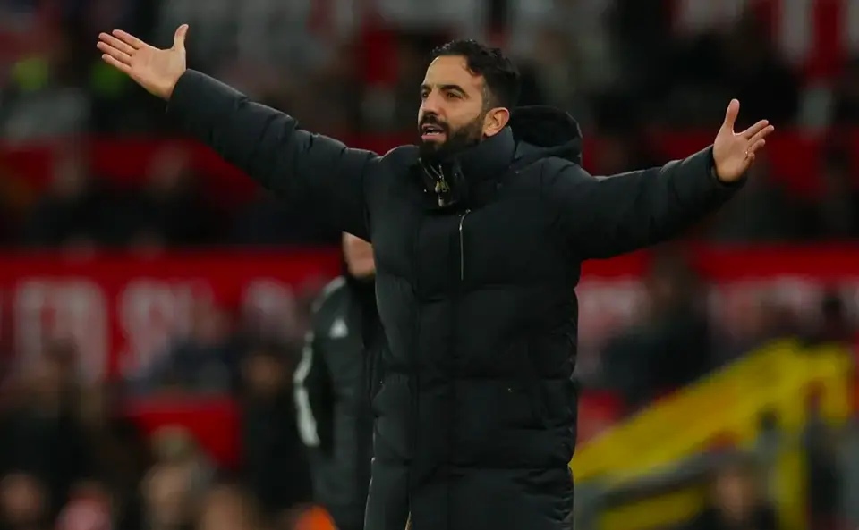 西亚卡姆遭遇十五连败，曼联教练面临压力！