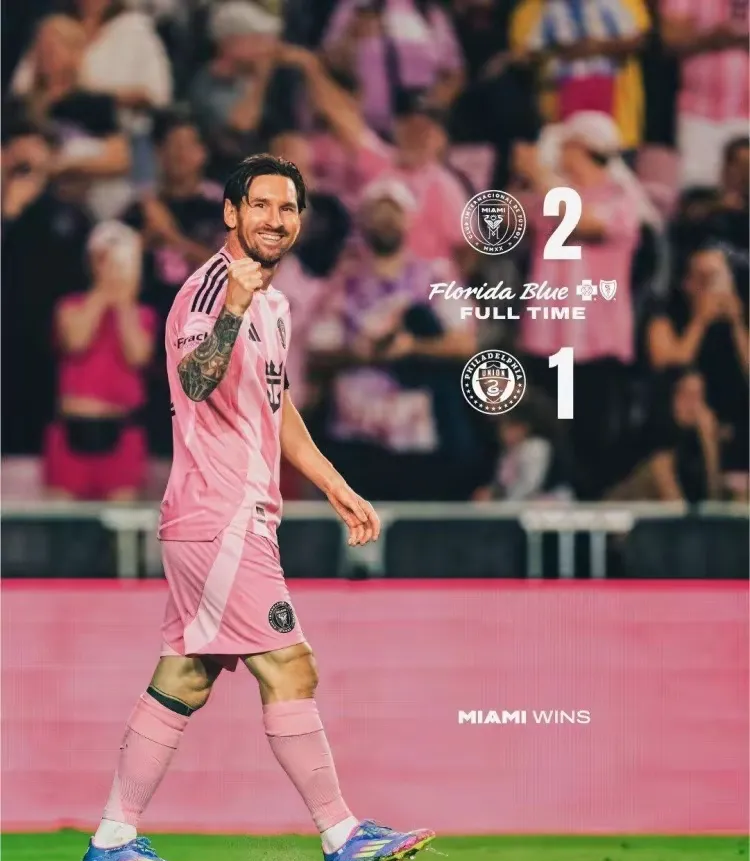 莱万多夫斯基意外战胜曼联,领先优势明显引爆全场! 莱万多夫斯基意外战胜曼联,领先优势明显引爆全场!